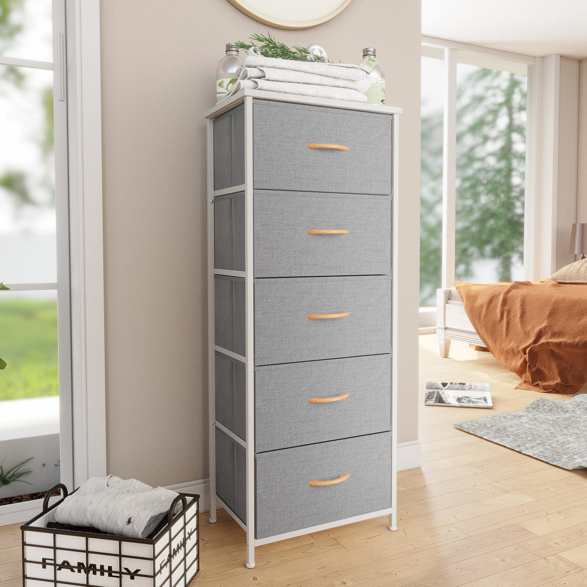 Beige 5-Drawer Dresser L5683