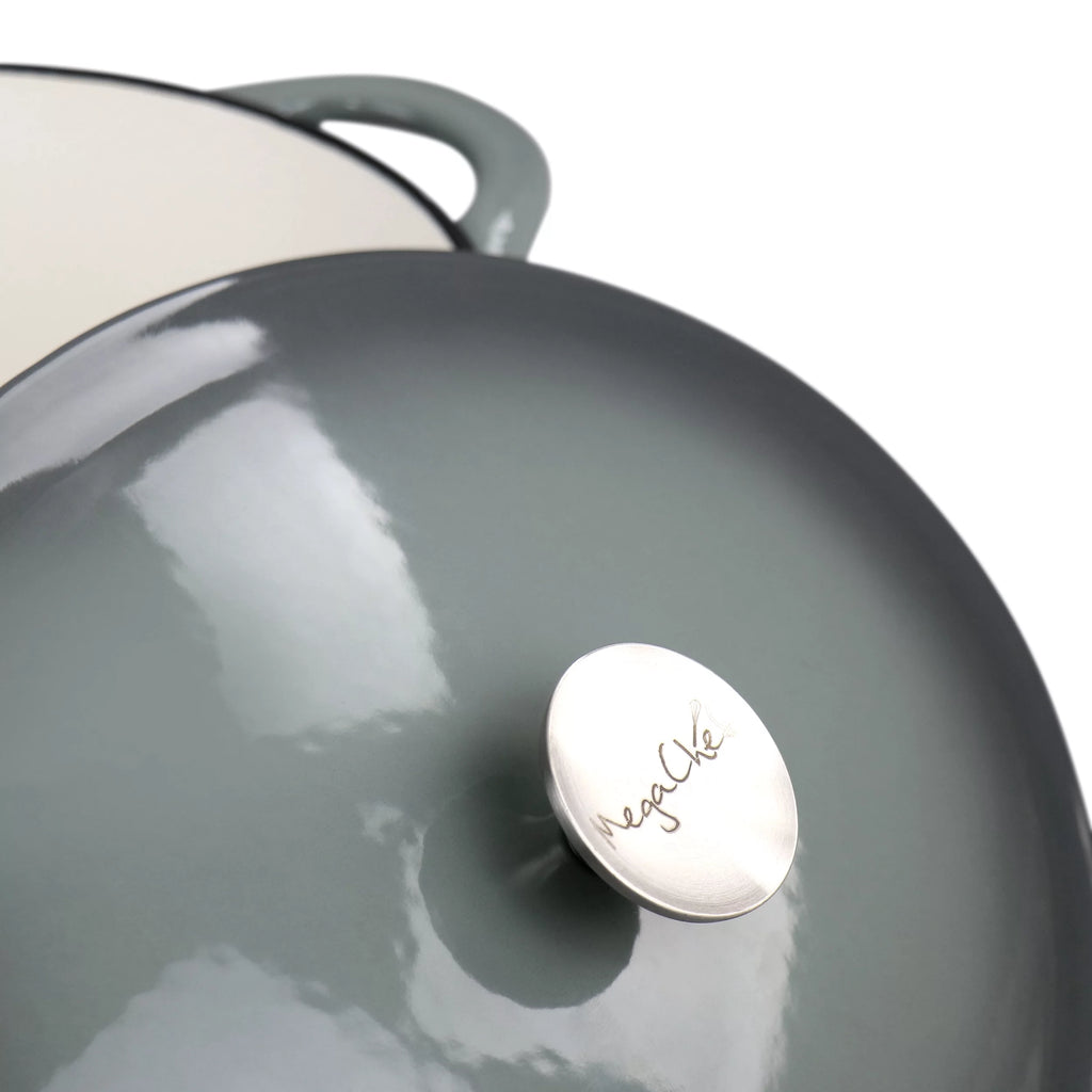 7 Quarts Oval Enameled Cast Iron Casserole R454