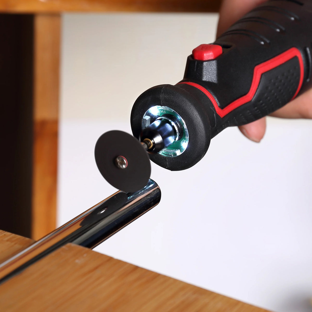 8V MAX Cordless Rotary Tool with 1.5 Ah Battery, 40 Piece Accessory Kit & Plastic Storage Case S6657