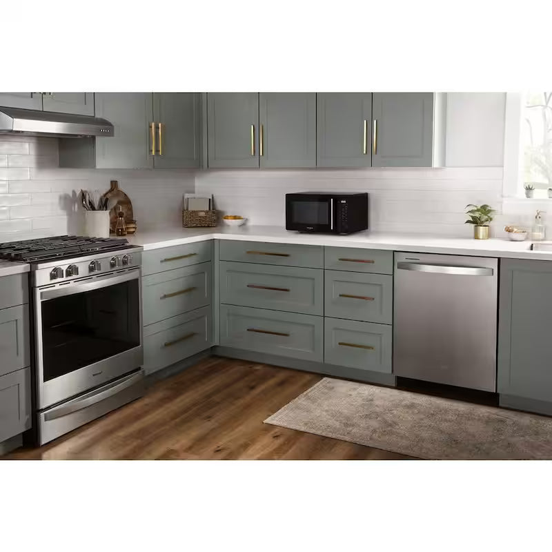 Black Countertop Microwave H410233