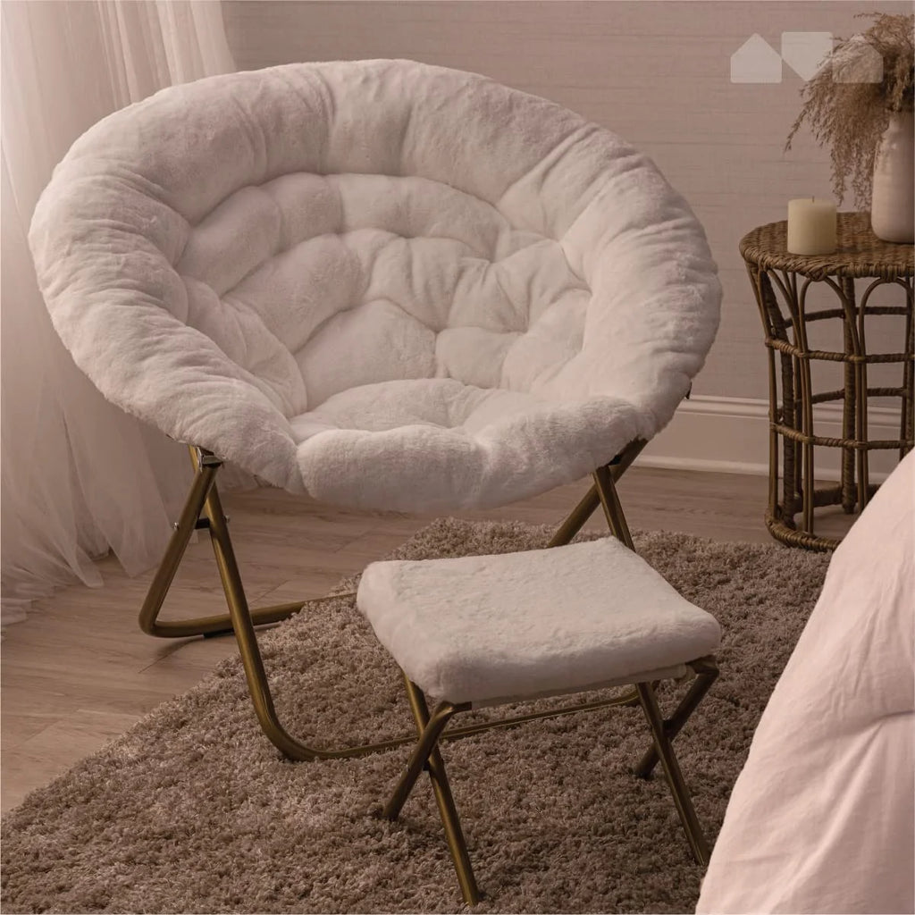 White Faux Fur Saucer Chair with Footrest M63332