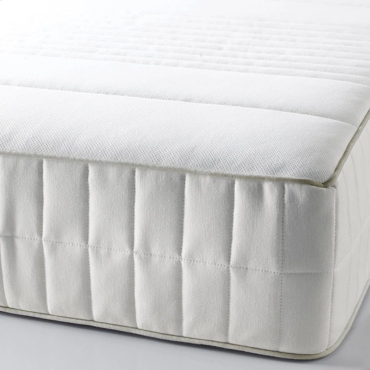 King Plush White Foam Mattress Q73314