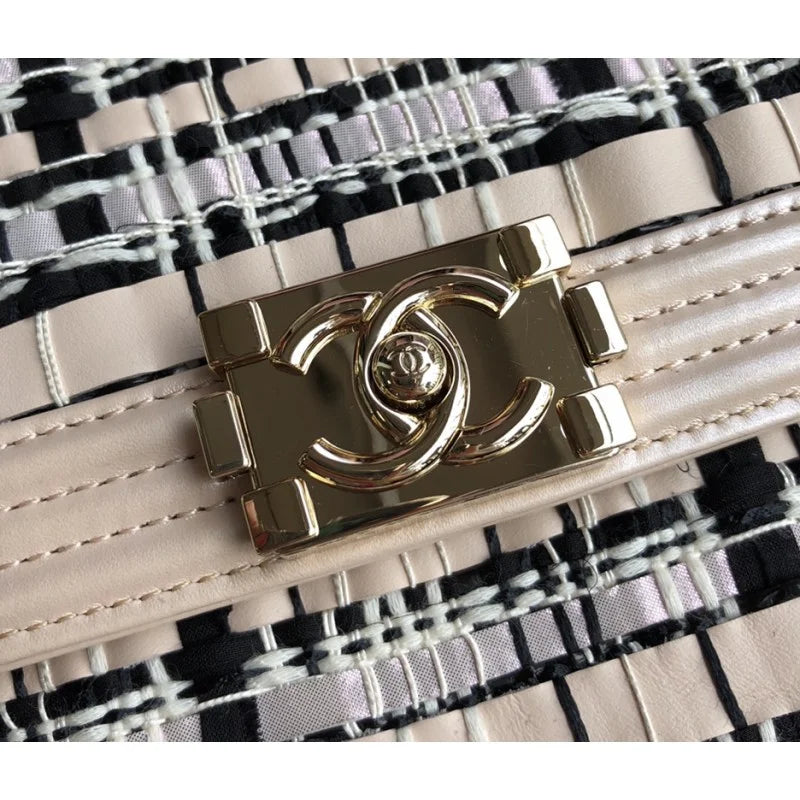 Chanel Handbag N451603