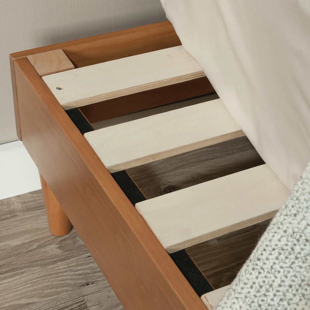 Queen-Size Solid Wood Platform Bed I6422