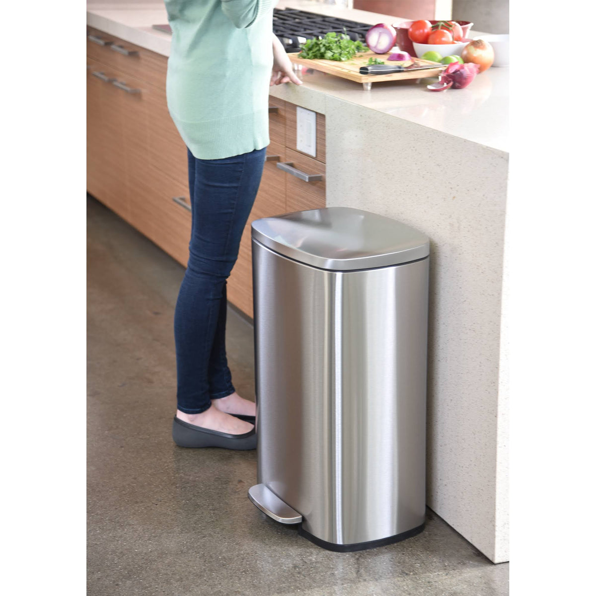 13.2 gal Stainless Steel Trash Can B88484