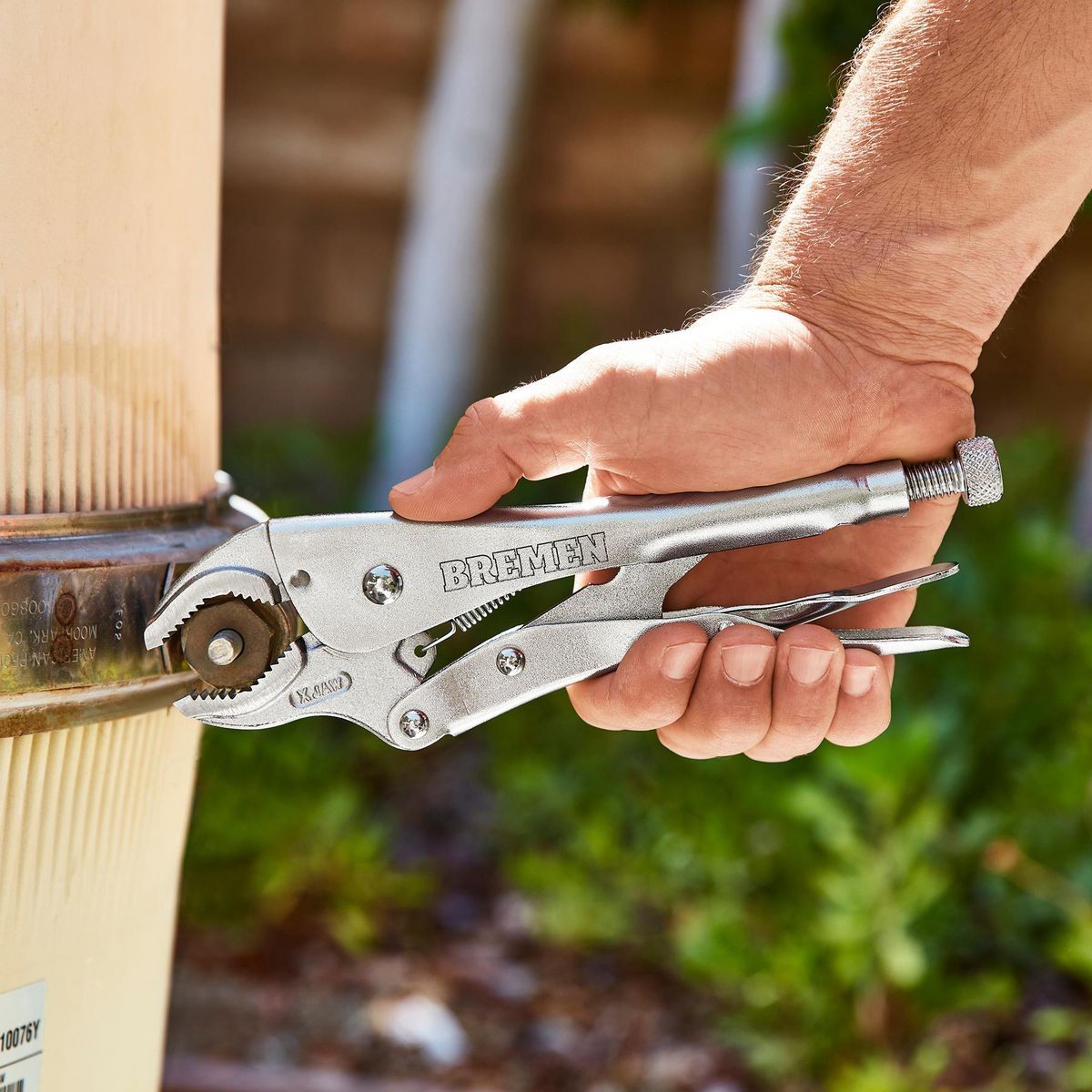 10 in. Locking Pliers Q380